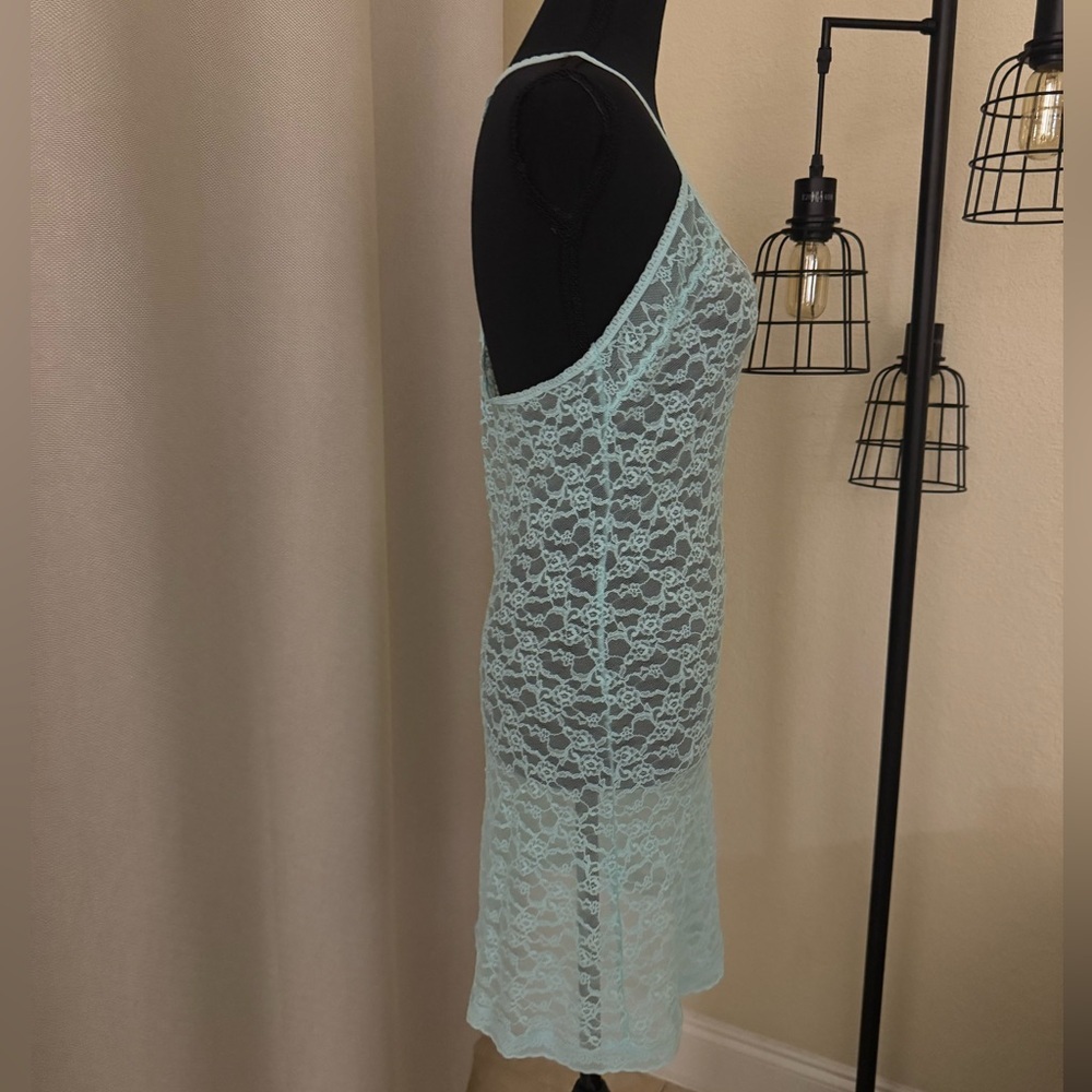 Victoria’s Secret Lace Top Lingerie Romantic Feminine Size Medium - Picture 3 of 5